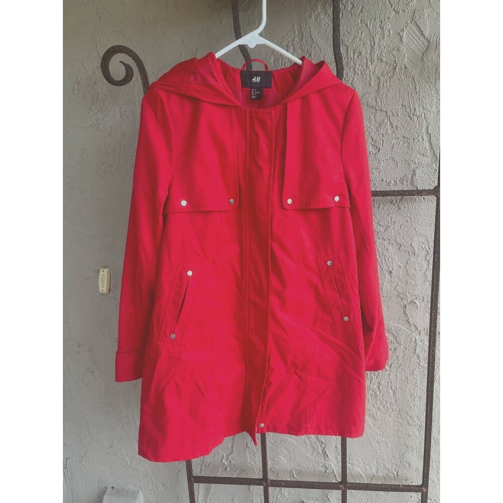 H & M Red Zip Up Jacket Hood Size 4 93727 - Picture 2 of 6